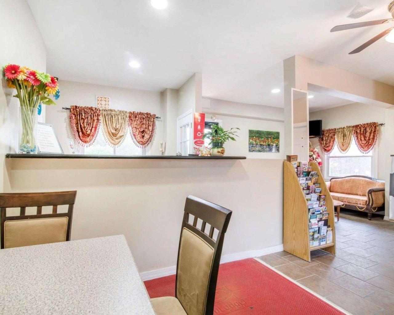 Econo Lodge New Paltz Luaran gambar