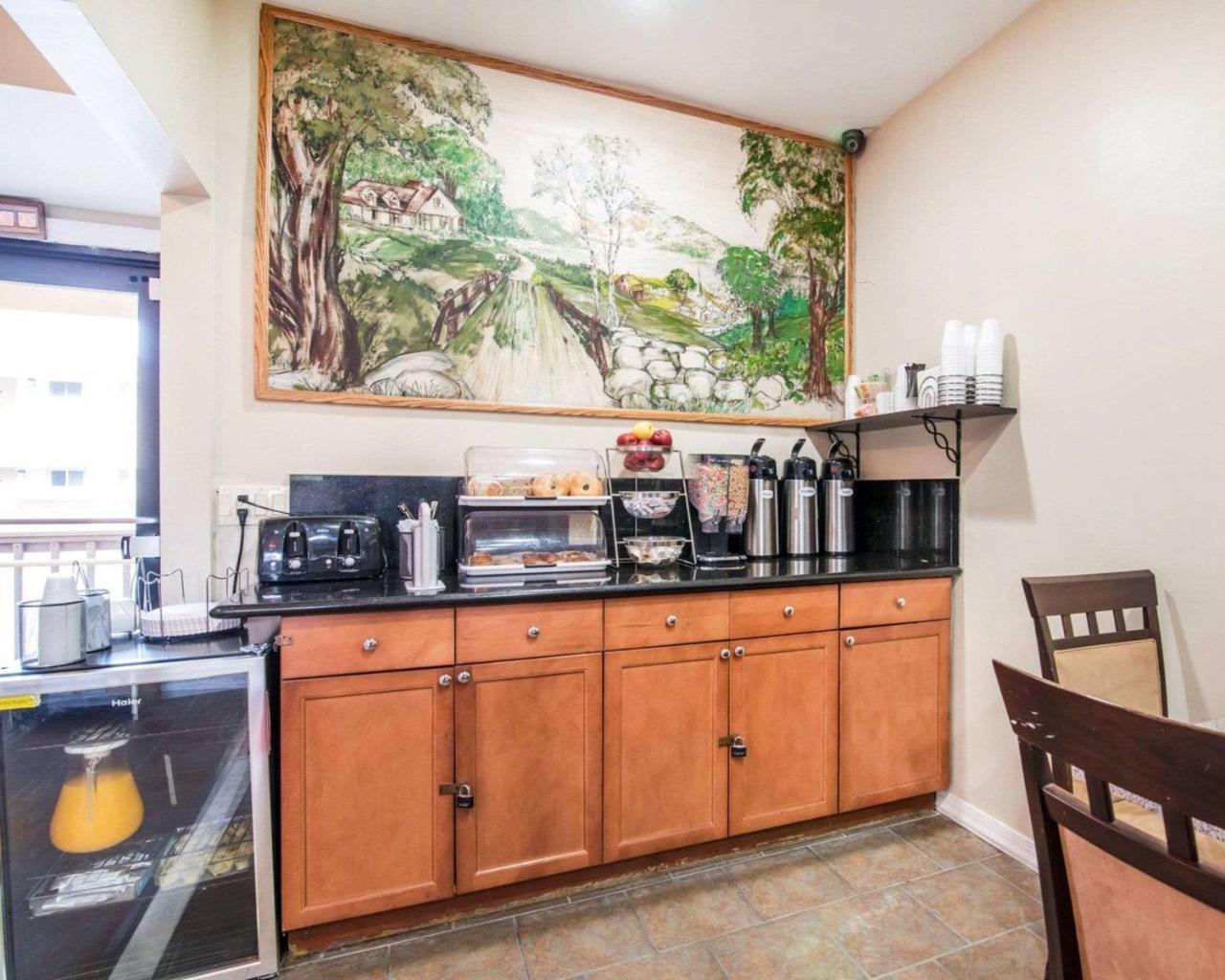 Econo Lodge New Paltz Luaran gambar