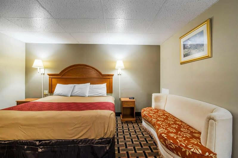 Econo Lodge New Paltz Luaran gambar